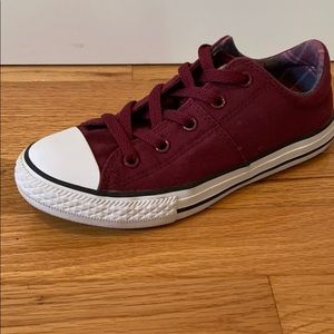 Girls Madison Ox Converse Low Top Sneakers